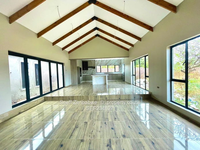 Exquisite 3-Bed Cluster House In Greendale