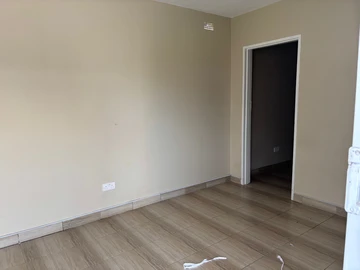 5 Bedroom Garden Flat