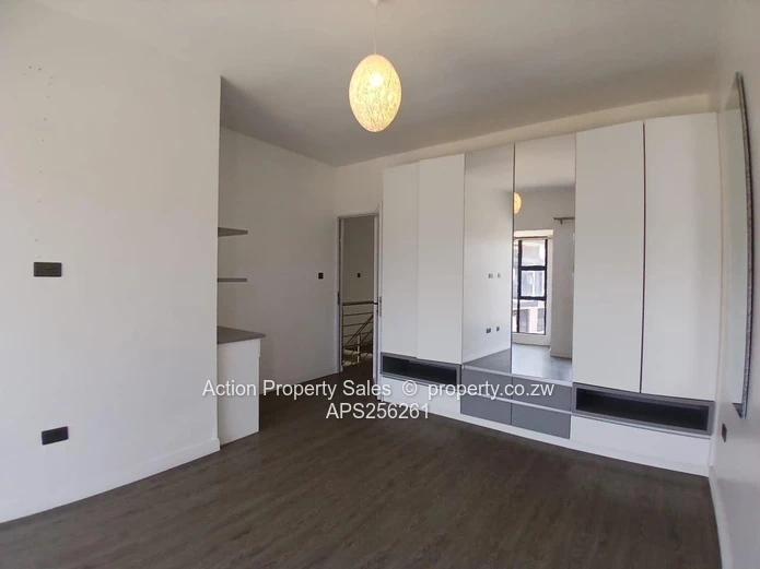 2 Bed Jacobs Park Unit For Sale! 