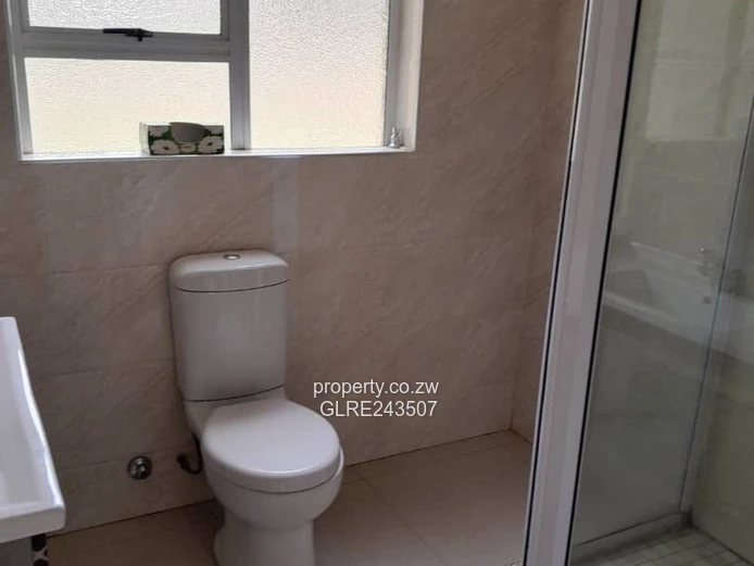 Spacious 3-Bed Family Home in Borrowdale with Borehole