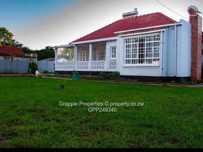 Kumalo 3-Bed Home on 1390 sqm with Pool & Borehole