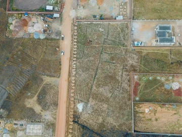 Commercial & Industrial Land