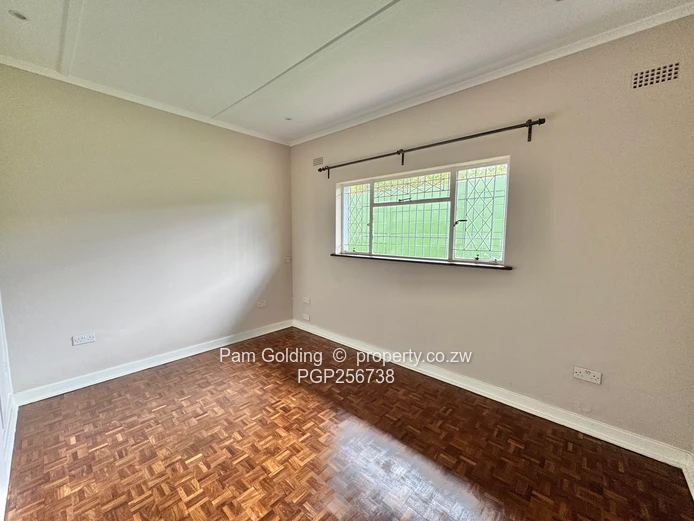 Renovated - 4 Bedroom Home - Greendale North