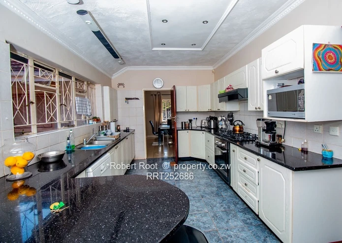 Prestigious Highlands Address-Spacious Family Home