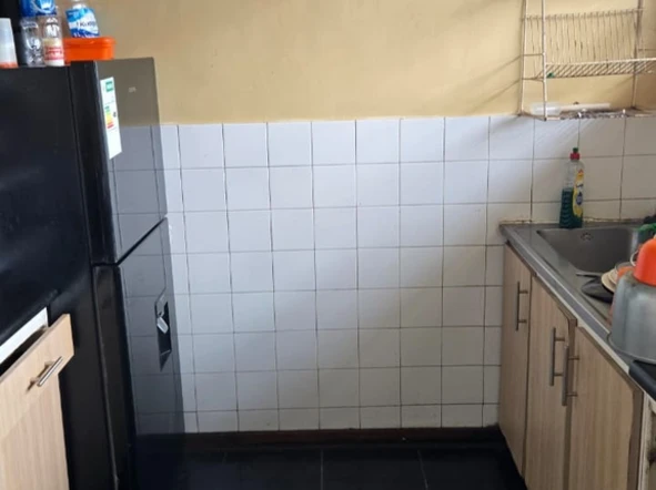 2 Bedroom Flat & Apartment