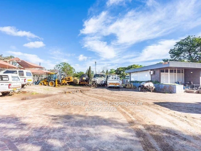 Lomagundi Road Frontage Land For Sale