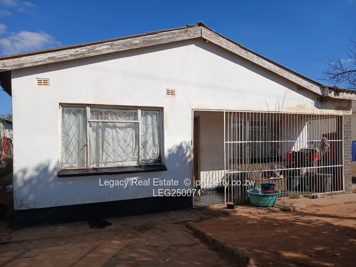 Gated 4-Bed Split-Level Home in Marondera (Sole Mandate)