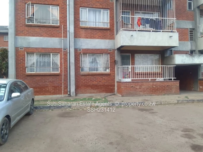 Flat To Let!!!Along Samora Machel Opposite Hardon Motors