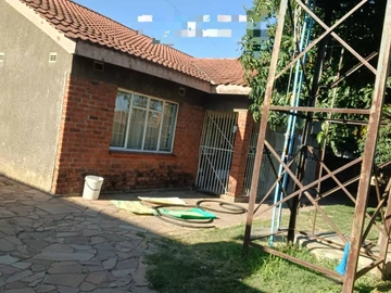 Zimre Park House For Sale