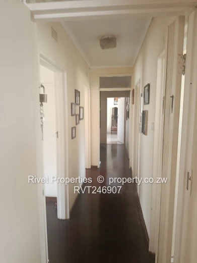 Glen Lorne Property For Sale Access To Enterprise Road
