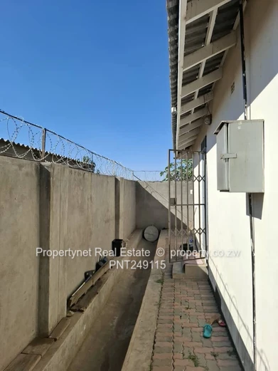 Solid neat family home!!!