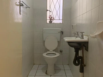 6 Bedroom House