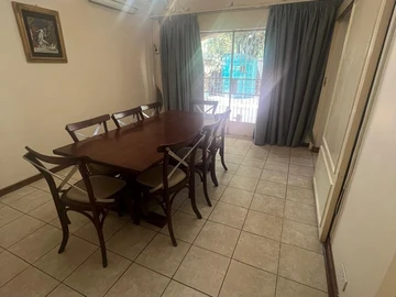 3 Bedroom Flat & Apartment