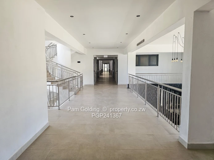 Ready to Move in Apartment in Great Location (Sole Mandate)