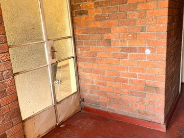 3 Bedroom Flat & Apartment