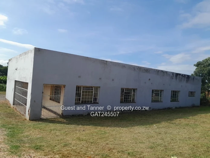 Spacious Warehouse and Workshop - Chinhoyi
