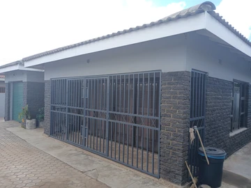 Spacious 4-Bedroom House Awaits in Madokero, Harare West!