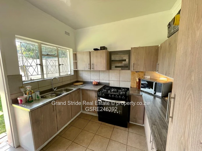 Garden Flat In Avondale