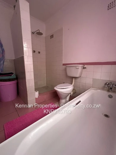 Compact 2-Bedroom Cottage – Excellent Location