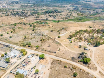 Commercial & Industrial Land