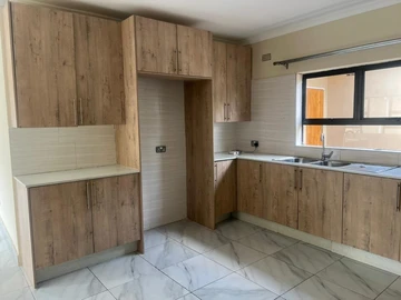 3 Bedroom Garden Flat