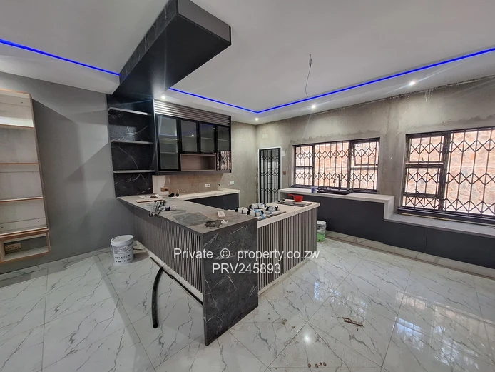 Freshly built, move-in ready new cluster units . . . (Sole Mandate)