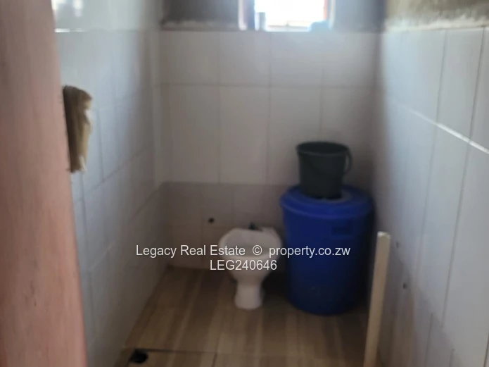 Neat 3 Bedroom Cottage With Borehole In Ushewokunze