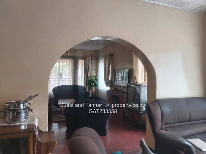 Solid 4-Bedroom Home for Sale in New Tafara – Clean Title Deeds, Water Security, Great Value (Sole Mandate)