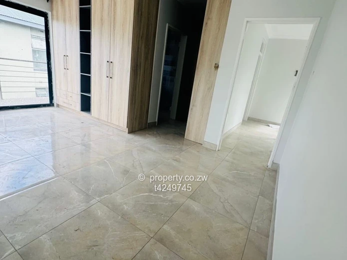 Marlborough East 4 bedroomed duplex apartment for rent 