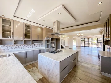 5 Bedroom Townhouse Complex