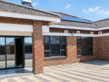 3 Bedroom Flat & Apartment