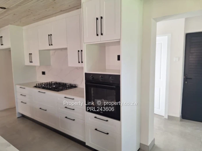 Modern Townhouse For Rent In Newlands