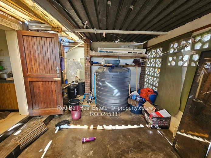 Semi-detached 3-bedroom, duplex garden Flat