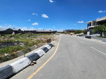 Stands & Residential Land