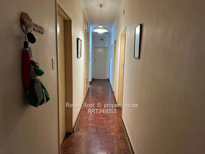  Spacious Family Home with Excellent Potential (Sole Mandate)
