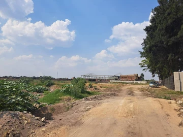 Commercial & Industrial Land