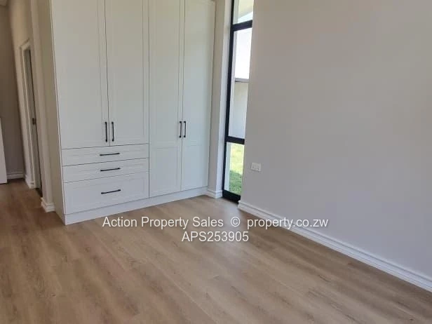 Luxurious Townhouse For Sale In Newlands 