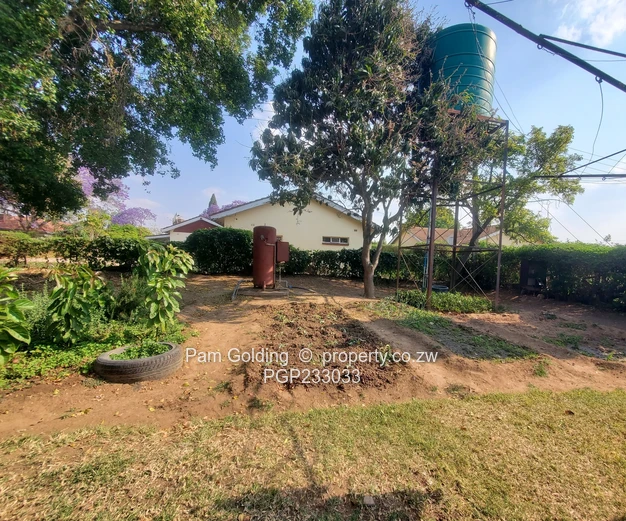 Invest in this secure neighbourhood. (Sole Mandate)