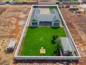 5 Bedroom House