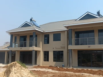 3 Bedroom Flat & Apartment