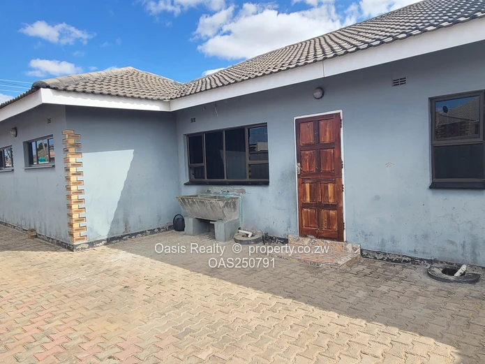Neat home to let in Mabvazuva - available immediately