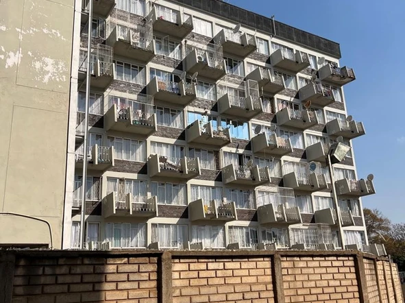Flat & Apartment