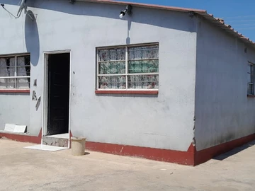 2 Bedroom House