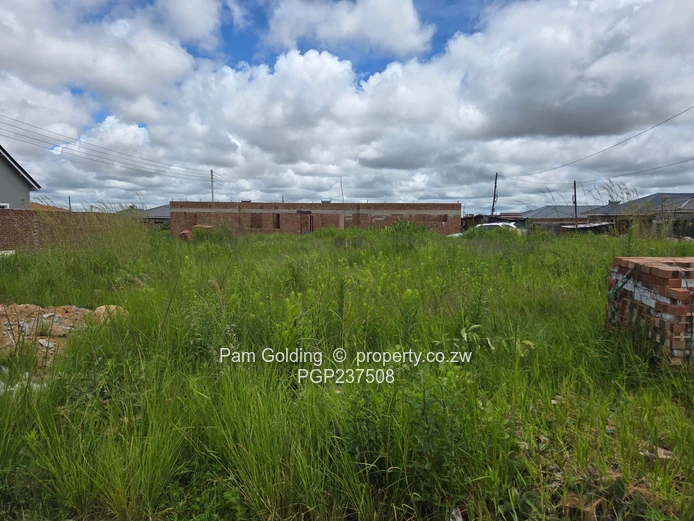 Stand up for sale in a sought-after estate (Sole Mandate)