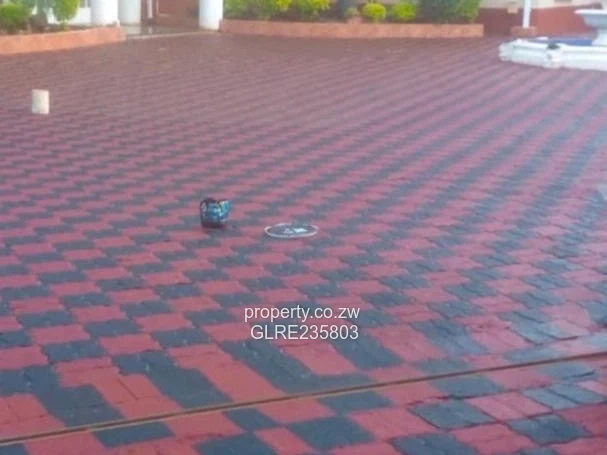 Ambassadorial/Executive House to Let -Greystone Park/Quinington Area 