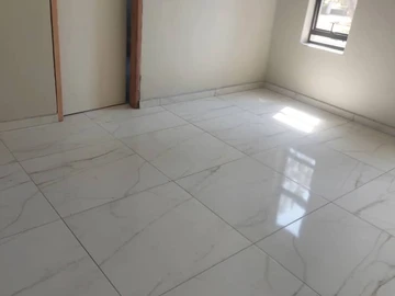 4 Bedroom Flat & Apartment