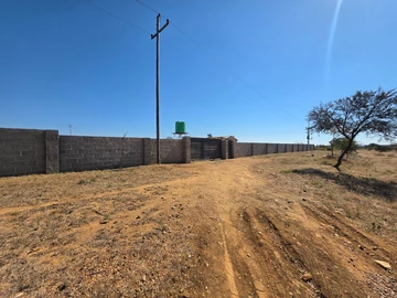 Farm & Agricultural Land