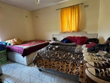 2 Bedroom Flat & Apartment