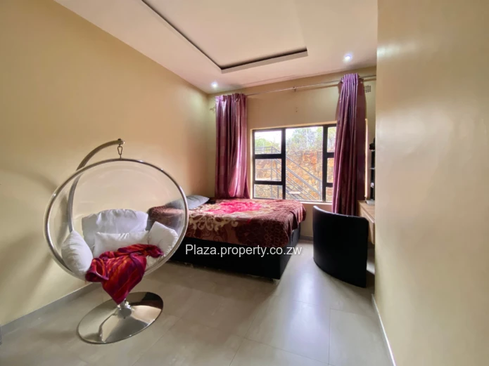 4 Bed Luxury Home in Crowhill Views!