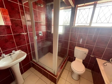 2 Bedroom Garden Flat